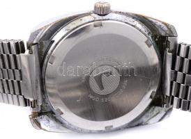 Roamer Superking kézi felhúzós  Kis karcokkal,  ,működő állapotban. d: 34 mm Fém szíjjal