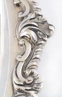 Ezüst (Ag) tálca. XIX. sz., magyar. Gazdagon díszített, florális elemekkel. Jelzett, mesterjegyes / ...