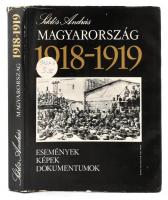 Siklós András: Magyarország 1918-1919. Bp., 1978, Kossuth-Magyar Helikon. Kiadói egészvászon-kötés, kiadói papír védőborítóban.