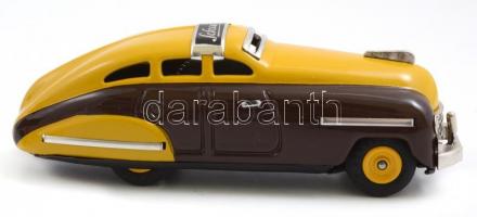 Schuco FEX felhúzhatós, mechanikus fém játékautó, Magyarországon gyártott. Eredeti dobozában, kulccs...