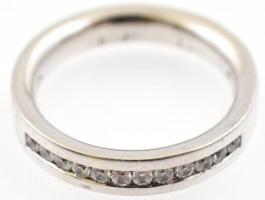 Ezüst(Ag) gyűrű, kövekkel, jelzett, méret: 55, bruttó: 5,39 g