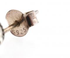 Ezüst(Ag) kék köves fülbevalópár, Pandora jelzéssel, d: 0,5 cm, bruttó: 0,99 g