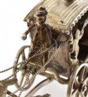 Ezüst (Ag) négyesfogatú lovas hintó figura Kézzel készített, jelzett. 73,5 g, 11 cm