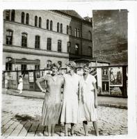 1925-1932 Színházi előadások Budapesten, színészek üveg sztereoképeken. Turay Ida, Ptasinszky Pepi, ...