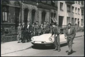 cca 1960 FTC Franciaországban, fotó, felületén törésnyomok, 9,5×6 cm