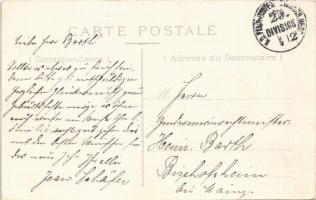 Nesle, Rue Saint Nicolas, Mme Derchu Débitante / street, restaurant, shops