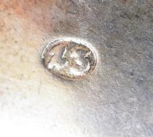 Antik ezüst (Ag) 4 db pitykegomb és egy pár mandzsettagomb. 13 latos ezüstjellel XIX. sz. magyar 36 ...