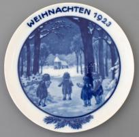 Rosenthal Weichnachtsteller 1923 - Ernst Hoefer karácsonyi kiadású porcelán dísztányér. Máz alatti kék festéses, jelzett, hibátlan. / Rosenthal Christmas edition plate. Marked, flawless. d: 21,5 cm