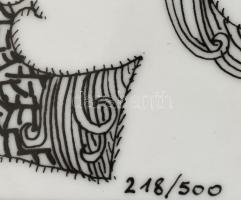 Hollóházi Szász Endre porcelánkép, jelzett, sorszámozott 216/500, minimális kopással. 9x11,5 cm, bőr...