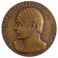 Beck Ötvös Fülöp (1873-1945) 1928. Ady Endre emlékének a Nyugat / Repülj hajóm..... Rajtad a holnap hőse Br emlékérem (102,04g/65mm) T:1-,2 / Hungary 1928. The Nyugat for the Memory of Endre Ady Br commemorative medallion. Sign.: Fülöp Beck Ötvös (102,04g/65mm) C:AU,XF HP 986.