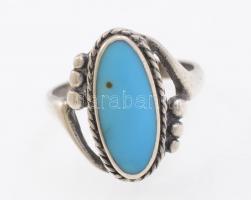Ezüst(Ag) gyűrű, kék köves díszítéssel, méret: 51, bruttó: 3,44 g