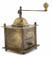 Réz tekerős kávédaráló, jó állapotban. 21 cm