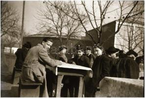 cca 1930-1940 Tornászversenyen készült fotónegatívok, 10 db, 6×9 cm