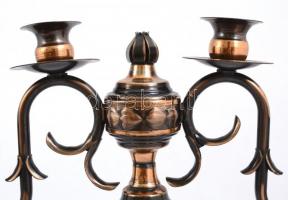 2 db fém gyertyatartó, jó állapotban, m: 33 cm