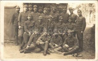 1918 Osztrák-magyar katonák csoportképe / WWI Austro-Hungarian K.u.K. military, group of soldiers. photo + K.u.K. 11. Armeekommando
