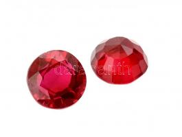 Egy pár vörös rubint kő. 15K kőr csiszolással, hozzá GIA tanusítvánnyal. / Pair of red rubys 15C