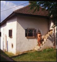 cca 1988 Válogatás Menesdorfer Lajos (1941-2005) budapesti fotóművész hagyatékából, 9 db vintage NEG...