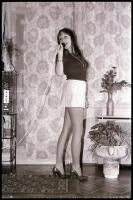 cca 1974 A miniszoknya csodás viselője, szolidan erotikus felvételek, 12 db vintage NEGATÍV, 36x24 m...