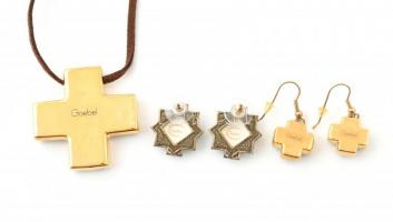 Goebel Artis Orbis porcelán ékszerek 3 db díszdobozokban. Hibátlanok. / 3 Goebel Artis Orbis jewelry...