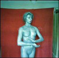 cca 1991 Bádogember, 13 db vintage NEGATÍV Menesdorfer Lajos (1941-2005) budapesti fotóművész hagyat...