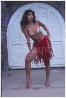 cca 1976 Titkos diavetítések műsorából, szolidan erotikus felvételek, 13 db vintage DIAPOZITÍV, 24x3...