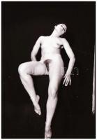 cca 1972 A titkos vágyak feltárulása, szolidan erotikus felvételek, 4 db vintage NEGATÍV, 24x36 mm