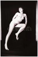 cca 1972 A titkos vágyak feltárulása, szolidan erotikus felvételek, 4 db vintage NEGATÍV, 24x36 mm