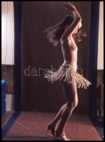 cca 1988 A test és a lélek felszabadulása, szolidan erotikus felvételek, 6 db vintage DIAPOZITÍV, 24...