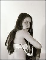 Eltérő időpontokban, több fotómodell közreműködésével és különböző helyszíneken készült akt felvétel...