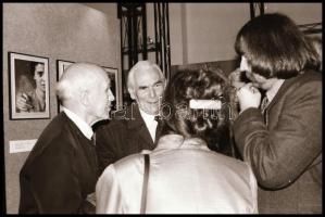1991 Kecskemét, a Magyar Fotográfiai Múzeum megnyitásán készült riport, 31 db vintage NEGATÍV Vincze...