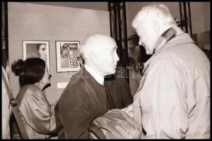 1991 Kecskemét, a Magyar Fotográfiai Múzeum megnyitásán készült riport, 31 db vintage NEGATÍV Vincze...