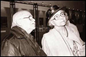 1991 Kecskemét, a Magyar Fotográfiai Múzeum megnyitásán készült riport, 31 db vintage NEGATÍV Vincze...