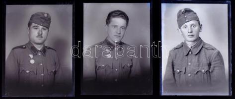 cca 1944 és 1948 között készült felvételek katonákról, Mosonyi Antalné (?-?) kiskunfélegyházi fényképész hagyatékából 16 db vintage üveglemez NEGATÍV, 9x12 cm