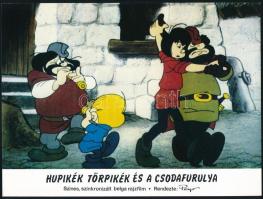 4 db színészeket ábrázoló képeslap + 2 db rajzfilmet népszerűsítő nyomtatvány, 9,5×14,5 és 18×24 cm