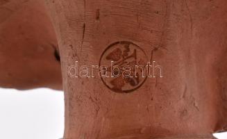 Róna József: Kossuth Lajos mellszobra Terrakotta szobor. Kossuth Lajos egyetlen életében róla mintáz...