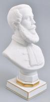Hollóházi porcelán Kossuth mellszobor. Schossel András alkotása. Biszkvit és fehér mázas, jelzett. G...