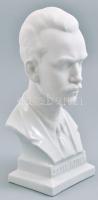 Herendi porcelán József Attila mellszobor. Biszkvit és fehér mázas porcelán, jelzett (mélynyomással)...