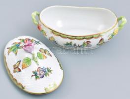 Herendi Viktória mintás porcelán ívelt bonbonniere. Kézzel festett, jelzett, egy minimális lepattaná...