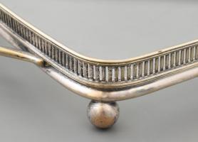 Art deco lábas tortatálca üveglappal, Jelzett alpakka. Üveglapon kis lepattanás 33x24 cm