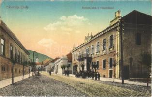 Sátoraljaújhely, Korona utca, Városháza. Vasúti levelezőlapárusítás 19. sz. - 1916.