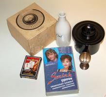 Kis bolhapiac tétel: 2 filmelőhívó tank, alpakka csésze , stb...