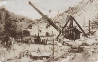 Ruszkabánya, Rusca Montana; Bibel-féle márványtelep, iparvasút, daru / marble works, factory, industrial railway, crane. photo (EB)