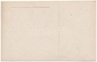 5 db RÉGI motívum képeslap és fotó: színésznők / 5 pre-1945 motive postcards and photos: actresses