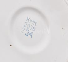 Fehér zománcozott tejeskanna lepattanásokkal, KMK jelzéssel, m:22cm d:15cm