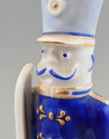 Hollóházi nagyméretű, kézzel festett huszár figura, jelzett, minimális kopással, 27x13cm