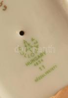 Hollóházi nagyméretű, kézzel festett huszár figura, jelzett, minimális kopással, 27x13cm