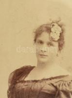 Blaha Lujza (1850-1926) színésznő, keményhátú fotó Strelisky műterméből, foltos, üvegezett keretben,...