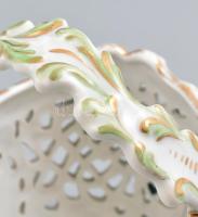 Herendi Viktória mintás áttört kosár, kézzel festett, jelzet, kopásnyomokkal, 10×14 cm