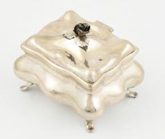 Ezüst (Ag) cukordoboz. XIX. sz. magyar. jelzett, mesterjegyes / Silver candy box. Hallmarked 19th century 12x9x9 cm, 180 g