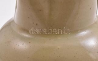 Zsolnay vizes kancsó. Mázas keménycserép. Jelzett (benyomott Zsolnay Pécs) XIX. sz. vége. Kopásokkal...